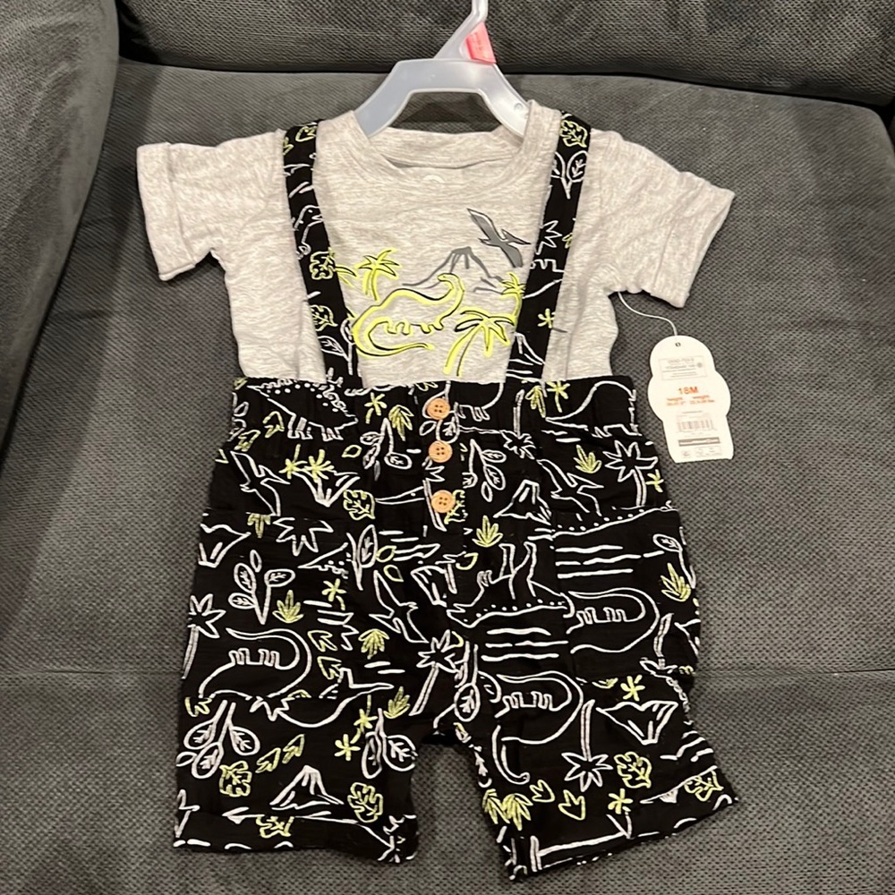 18M boys shirt/short set. NWT. Dinosaur print.